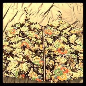 New- Forever 21, Gorgeous Black Flowered Tank
